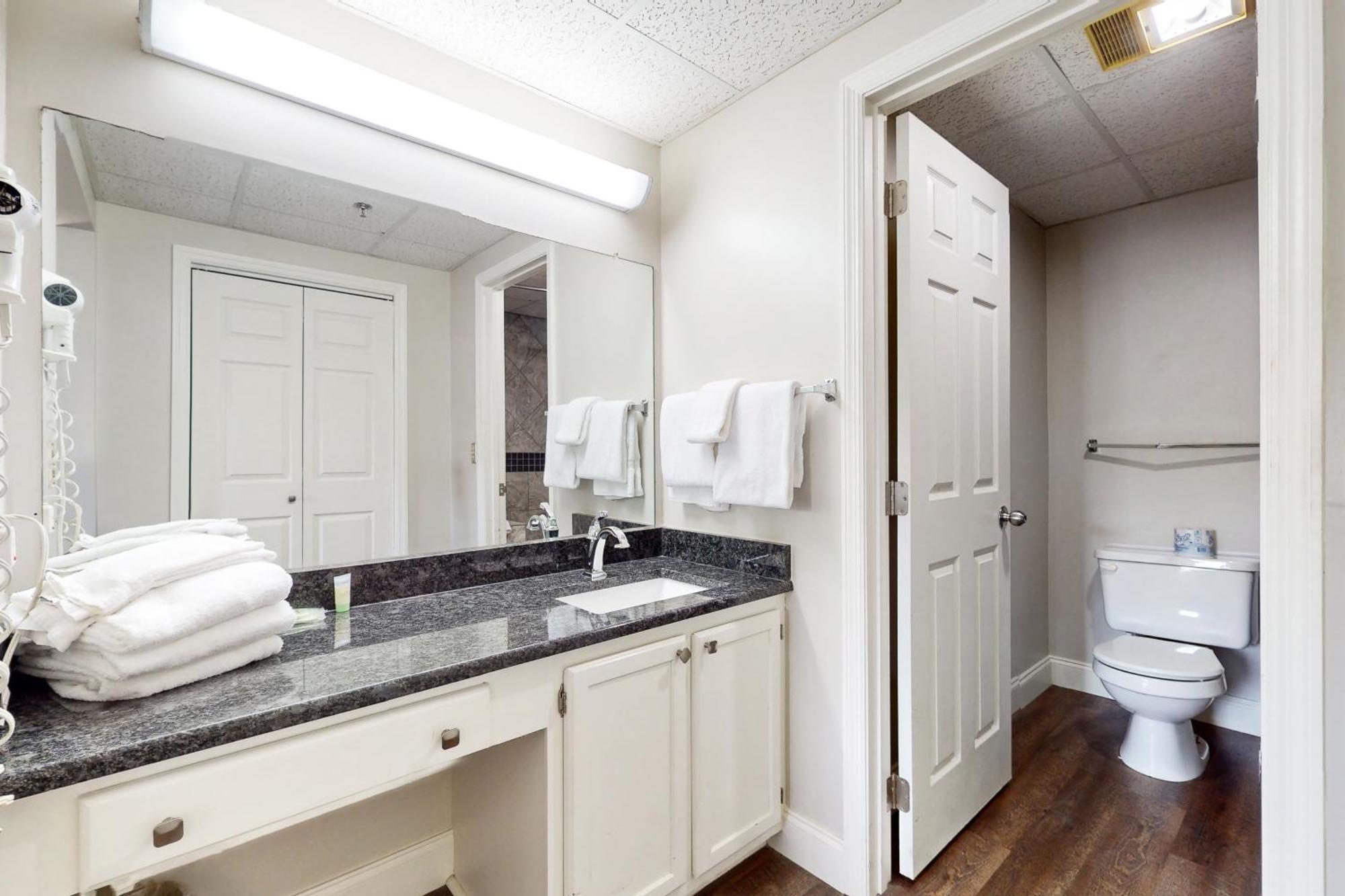 River Secret Pigeon Forge Room photo